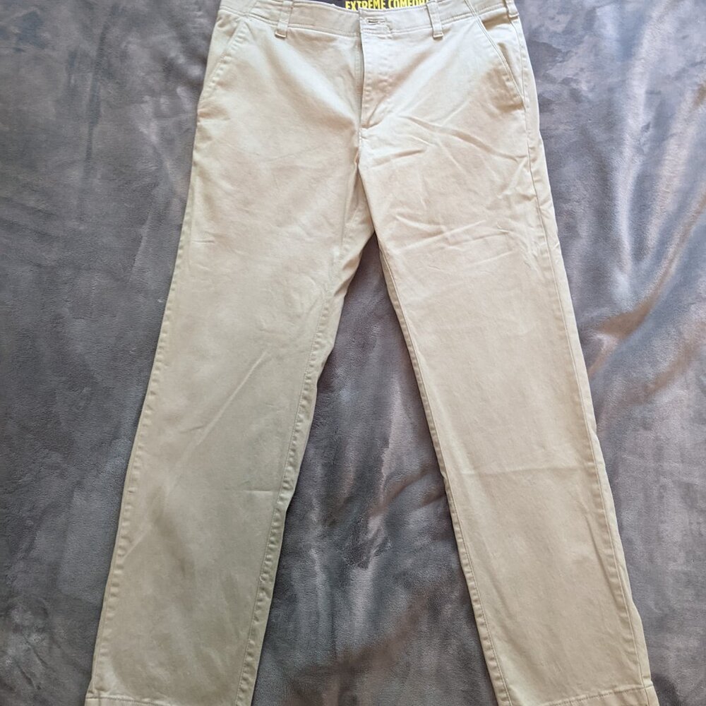 Lee Performance Series Extreme Comfort Straight Fit Khaki 34" x 32"